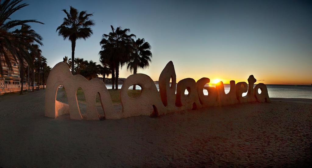 Enjoy Apart Centro Y Playa Victoria Málaga Buitenkant foto